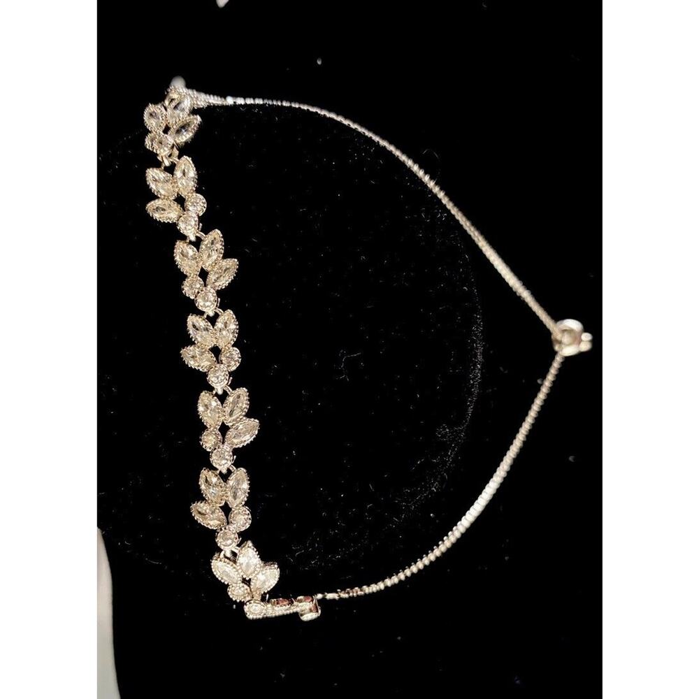 FZN 925 Sterling Silver CZ Flower Cluster Box Chain Lariat Bracelet